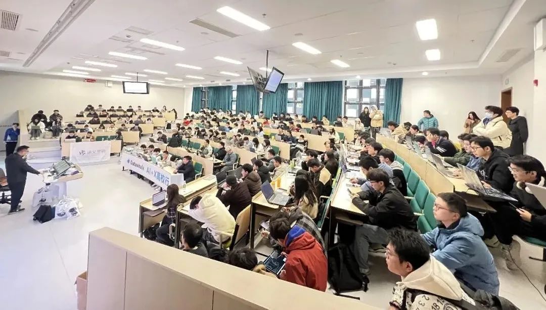 Datawhale x ZJUAI Lab 高校行